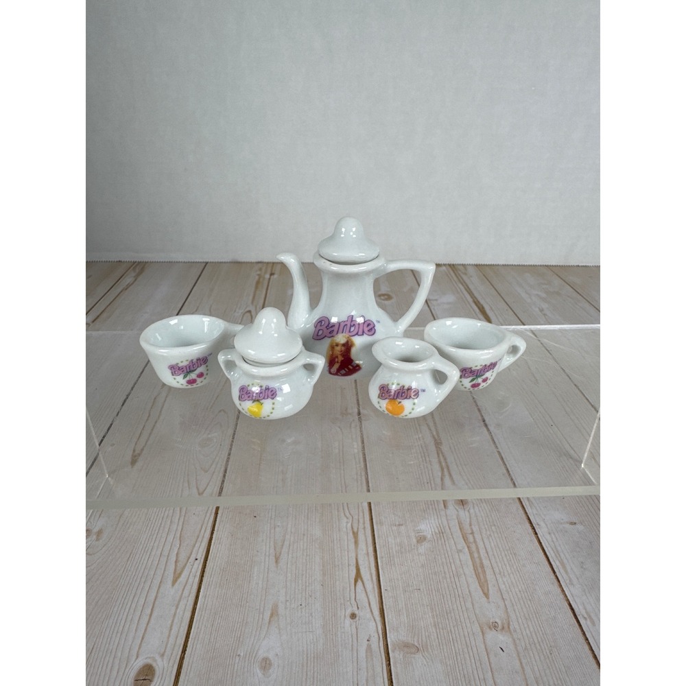 Vintage Strombecker Miniature Tea Set White Pink 7 Pc Ceramic Barbie Dollhouse‎